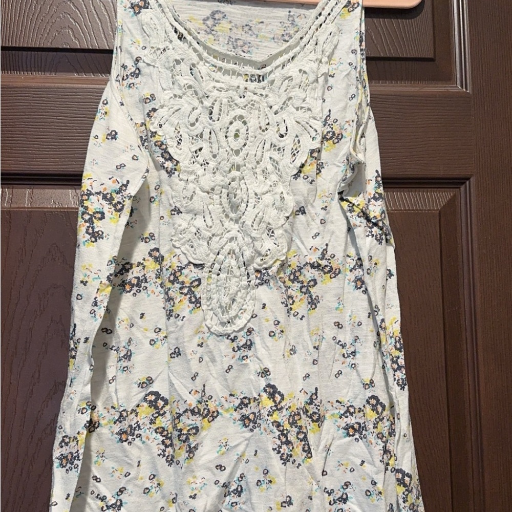 Floral Sleeveless Top with Lace Detail